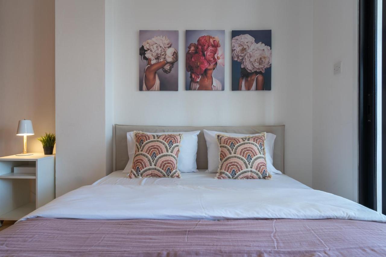 Polyn 1- Bedroom Apartment In Larnaca Buitenkant foto